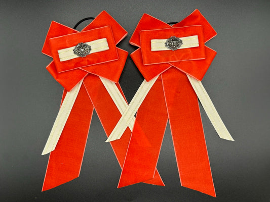Henriette Show Bows